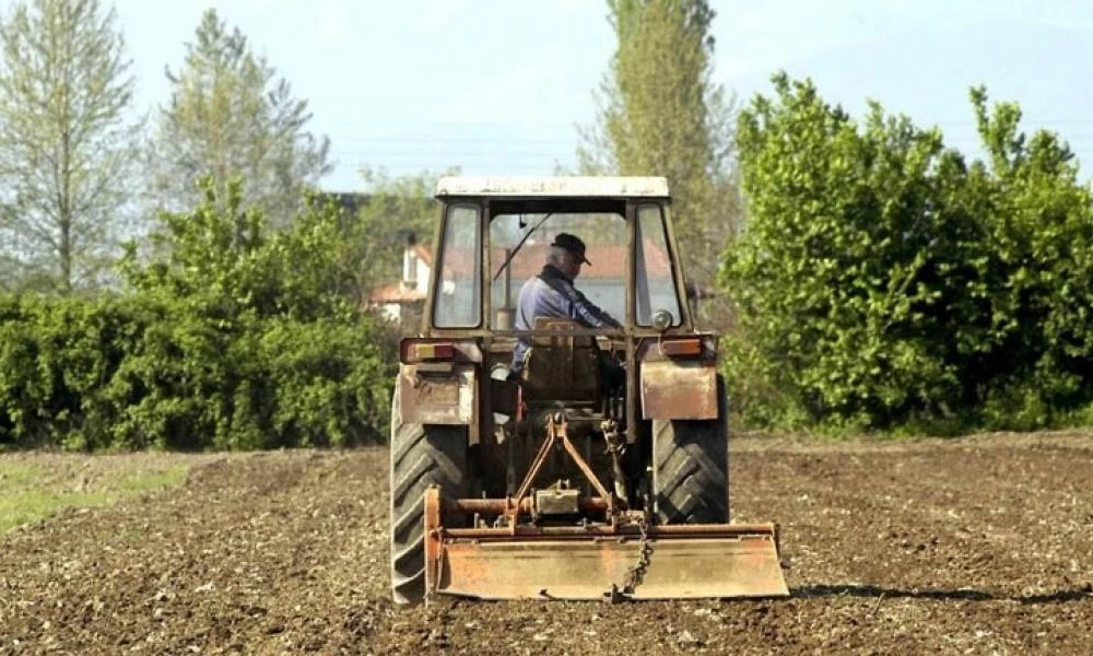Οδηγίες για τις μετακινήσεις των αγροτών -Τι ισχύει για τους μελισσοκόμους